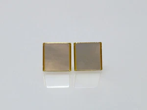 Ohrstecker Perlmutt Weiß Carrée flach 12mm - Bild 1 von 6