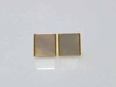 Ohrstecker Perlmutt Weiß Carrée flach 12mm - Bild 1 von 4