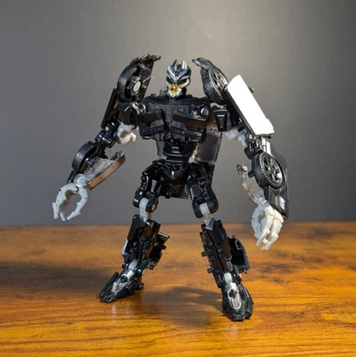 Hasbro Transformers Studio Series SS-28 Deluxe 2007 Movie Barricade Complete - Image 1 of 4