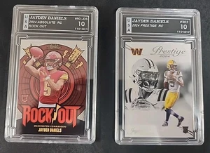 Jayden Daniels 2 Karten Lot 2024 Absolute RC Rock Out Prestige #302 - Bild 1 von 4