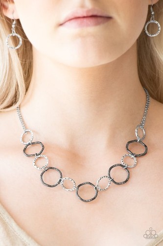 VETEMENTS Collana Paparazzi CIRCUS SHOW in MULTITONI! ?