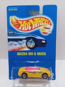 Hot Wheels Collector Carte Blu #172 Mazda MX-5 Miata Giallo (Ruote Mozzo Base) - Foto 1 di 2