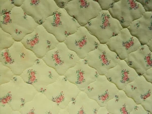 Vintage Quilted Nylon Baby Blanket Pink Roses Cutter Crafts 36x44 - Picture 1 of 6