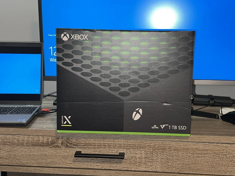 Consola de videojuegos Microsoft Xbox Series X 1 TB - negra Foto 1 de 1
