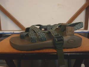 CHACO  GREEN/BLACK CLASSIC SANDALS       MENS SZ. 8     NWOB - Picture 1 of 4