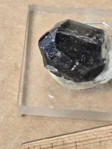 Beautiful Cassiterite specimen - Picture 1 of 2