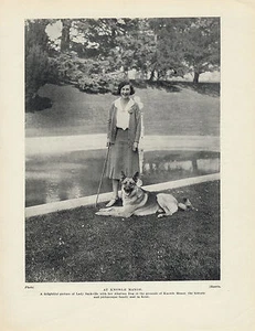 DEUTSCHE SCHÄFERHUNDDAME UND IHR HUND SCHÖNES VINTAGE BILD ORIGINAL HUNDEABDRUCK VON 1934 - Bild 1 von 1