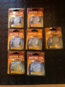 AMPOULE 3.8V 0.3A TS38 UNIVER  CEL  LOT DE 14 AMPOULES - Imagen 1 de 1