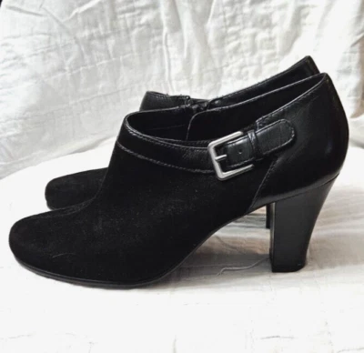 Aerosoles Doodle Heelrest Bootie Pumps Black Leather and Suede Zip Buckle 8.5 M - Image 1 of 4