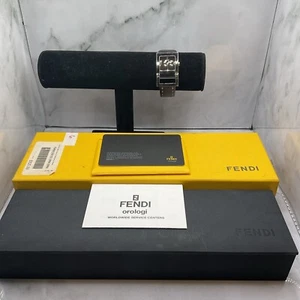 FENDI Damen Luxusuhr, Uhr, Box und Papiere, Neuakku. Erstaunliches Design - Bild 1 von 24
