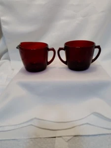 Vintage 2 Piece Anchor Hocking ROYAL RUBY RED Sugar and Creamer Set - Picture 1 of 6