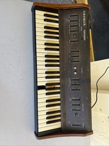 Sintetizzatore Vintage Crumar Performer Tastiera Elettronica Ricambi Riparazione - Foto 1 di 12