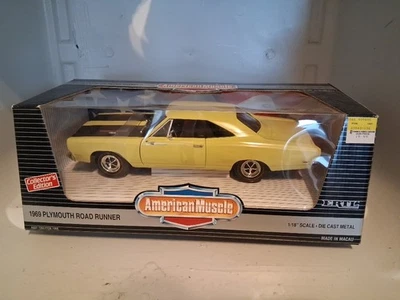 ERTL 1969 PLYMOUTH ROAD RUNNER AMERICAN MUSCLE COCHE FUNDIDO A PRESIÓN ESCALA 1/18" Foto 1 de 4
