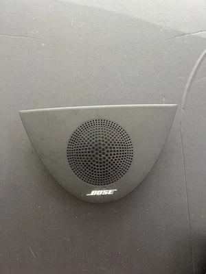 Nissan Rogue 2008-2013 tablero central delantero Bose cubierta de altavoz bisel de ajuste OEM Foto 1 de 2