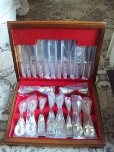 VINTAGE GEORGE BUTLER 41 PIECE KINGS PATTERN SILVER PLATED CANTEEN OF CUTLERY - Picture 1 of 23