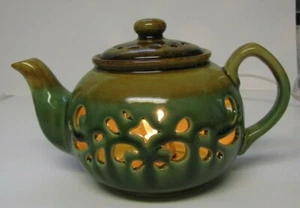 Beautiful Light Up Tea Pot Tan/Green 4.5" Tall  "Works" - Picture 1 of 11