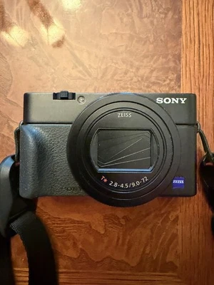 Sony Cyber-Shot RX100 VII 4K UHD 20.1MP Compact Digital Camera - DSC-RX100M7 - Image 1 of 4