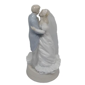 Wedding Couple Musical Figurine Bride Groom Plays We Have Only Just Begun Vintag - Picture 1 of 11