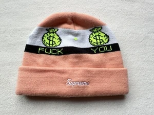 Supreme ‘Pay Me’ Beanie Peach. Fall/ Winter Collection 2019 - Picture 1 of 2