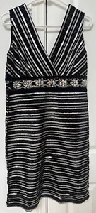 Black Silver Sequin Vneck Large COCKTAIL Party Dress Sleeveless SPARKLES Classic - Picture 1 of 11
