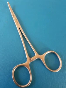 CRILE FORCEPS 14cm CURVED FIRST AID SURGICAL INSTRUMENTS - Picture 1 of 4