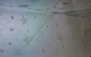 FESTLICHE WEIHNACHTSTISCHDECKE CREME+ GOLDENE GLITZERSTERNE JAQUARD 130 x 160cm - Bild 1 von 5