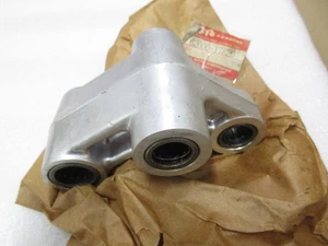 Suzuki GSF250 GSF400 Rear Shock Lever OEM Cushion Suspension Link 62600-17820 - Picture 1 of 9