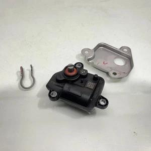 2016-2024 BMW - Exhaust FLAP Actuator / Motor 8623424 - Picture 1 of 9