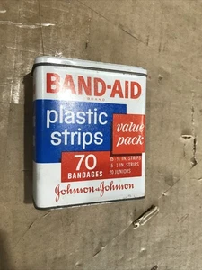 Vintage Johnson & Johnson Band-Aid Brand Plastic Strips Value Pack 70 Tin Case - Picture 1 of 5