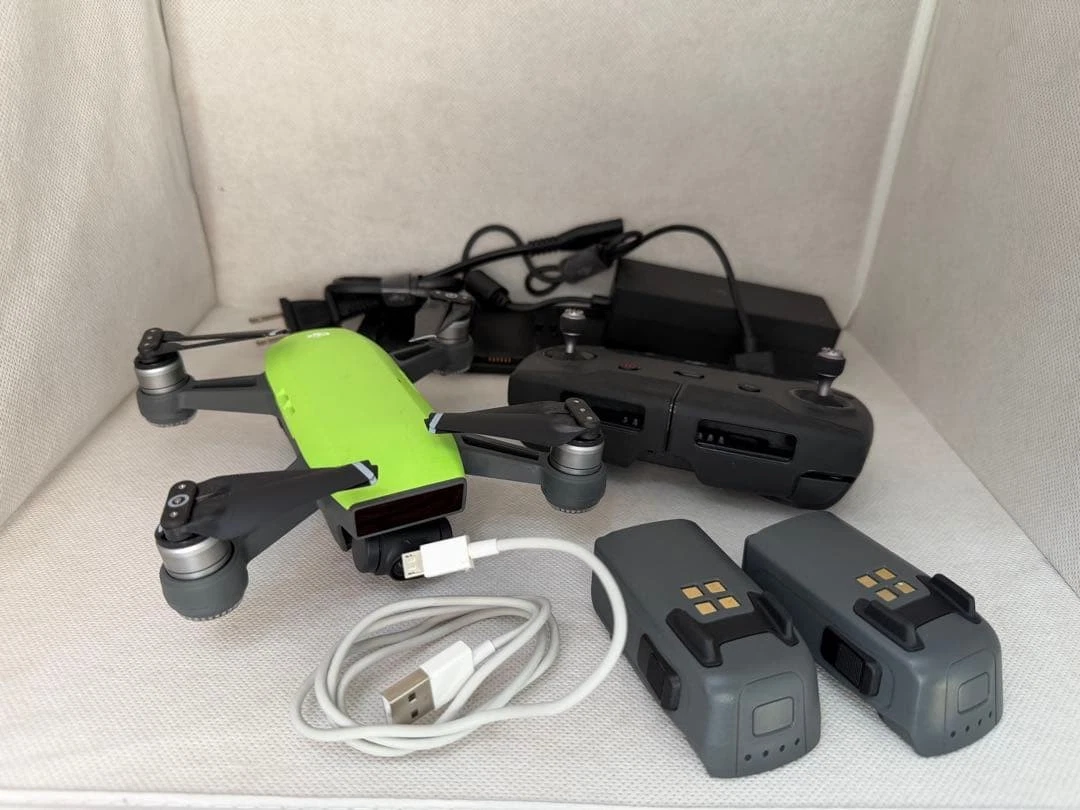 ホビーラジコン dji spark ドローンDJISPARKセット Amazon.co.jp: 【国内正規品】DJI Spark Fly