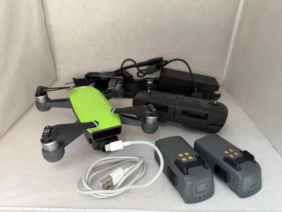 Mini Drone Cuadricóptero con Cámara Vuelo Inteligente Dji Spark Fly More Combo Foto 1 de 4