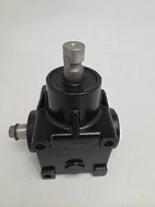 John Deere 425 445 455 Mower Deck Gearbox Gear Box AM143310 DE19086 OEM - Picture 1 of 2