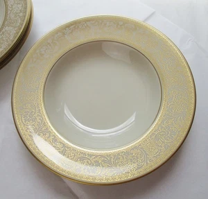 Zuppiera Franciscan USA fine porcellana rinascimentale oro 4 cerchi - Foto 1 di 3