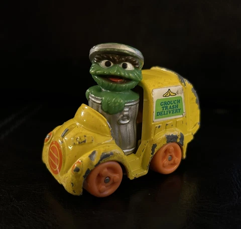 Vintage Playskool Oscar the Grouch Trash Delivery Truck 1982 Sesame Street Metal Cover