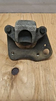 2015 Polaris Sportsman 570 Right Front Brake Caliper 1911541 - Изображение 1 из 4