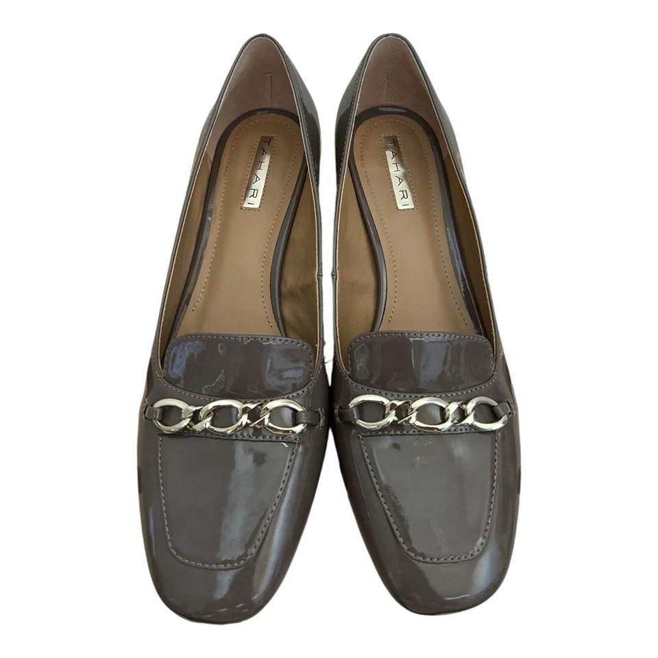 Mocasines Tahari Mason Pump gris topo charol cadena acento tacón talla 8,5 M Foto 1 de 4