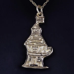 10k Gold Colonial Cottage House Pendant - Picture 1 of 6