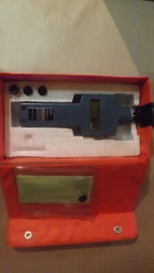 Mitutoyo Digital Tachometer 982-521 with 4 attachments, Manual & Case Japan Made - Picture 1 of 8