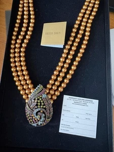 Heidi Daus signierter drei Strang Gold Bronze Perle & Swarovski Kristalle Halsreif Nec - Bild 1 von 15
