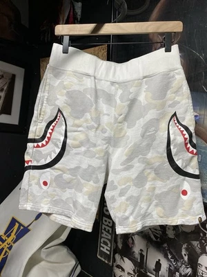 Pantalones Cortos Sudaderas A Bathing Ape Glow Camo Bape Tiburón Talla Pequeña Foto 1 de 4