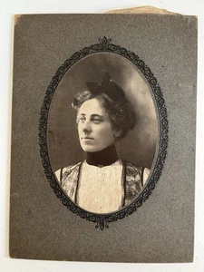 Tarjeta de gabinete de fotos antiguo de mujer 6x8 - Imagen 1 de 3