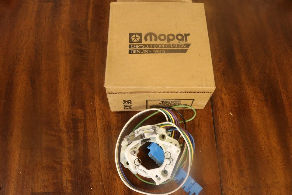 Interruptor intermitente jeep genuino Mopar P/N 56002011 1992-96 Dodge Viper 87-93  Foto 1 de 4