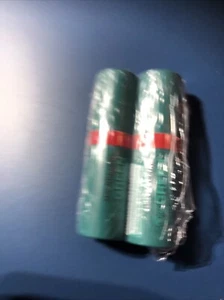 Lápiz labial crema mantequilla Maybelline Green Collection, 005 Rain Forrest paquete de 2 - Imagen 1 de 2