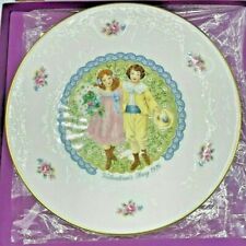 1976 Valentine's Day Royal Doulton Collector Plate with Original Box
