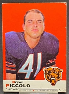 VINTAGE  1969 TOPPS BRYAN PICCOLO BEARS ROOKIE CARD # 26 - Picture 1 of 2