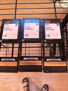 Lot 3x HSSU Diamond3+ 400GB SAS 2.5" SSD w/ Caddy – Model D3J2LAM5400 - Picture 1 of 9