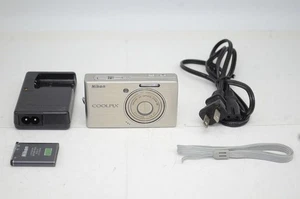 Nikon COOLPIX S500 Silver Compact Digital Camera 7.1MP Tested Working - Picture 1 of 10