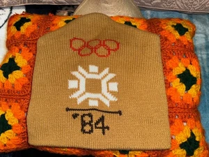 Vintage 1984 Winter Olympics Beanie Tan Avon Tag Double Sided Graphic MINT! - Bild 1 von 8