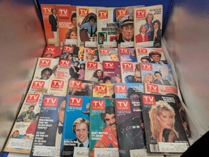 1983 TV Guide Magazine Lot 30 Issues Northern Wisconsin Edition MASH NFL Drama - Bild 1 von 23