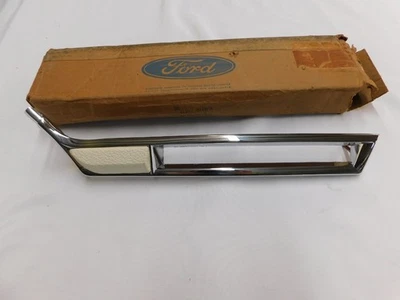 Новый из старых запасов оригинальный производитель Ford 1974 1978 Mustang II маркер крыла лампа ободок 1975 1976 1977 - Изображение 1 из 4